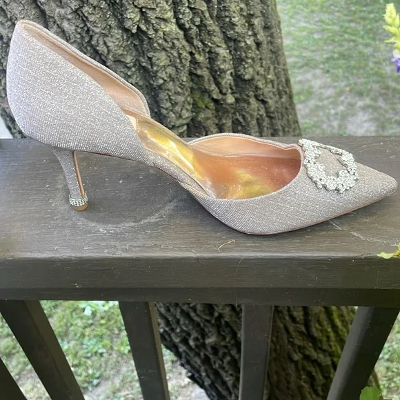 Badgley Mischka Glittering Gold Heels - Picture 2 of 7